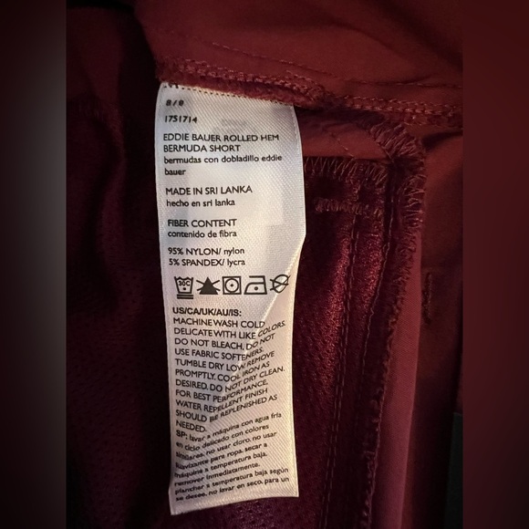 NWT Eddie Bauer Women’s Rolled Hem Lightweight Bermuda Short Size 8 Red/Burgundy - Picture 8 of 8